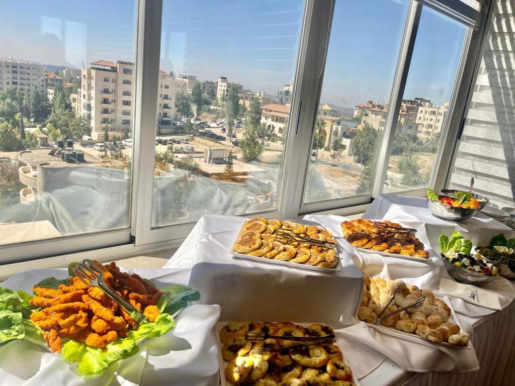 Caesar Hotel Ramallah Exterior foto